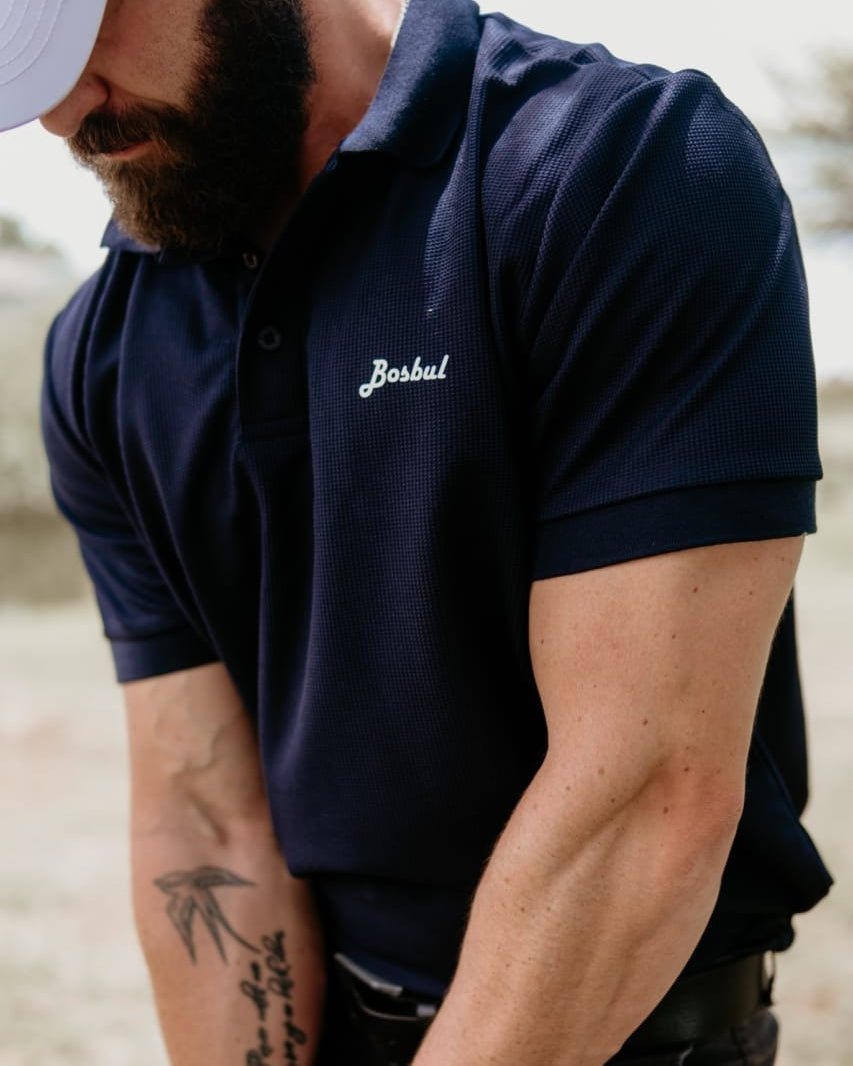 Navy Bosbul Golfer